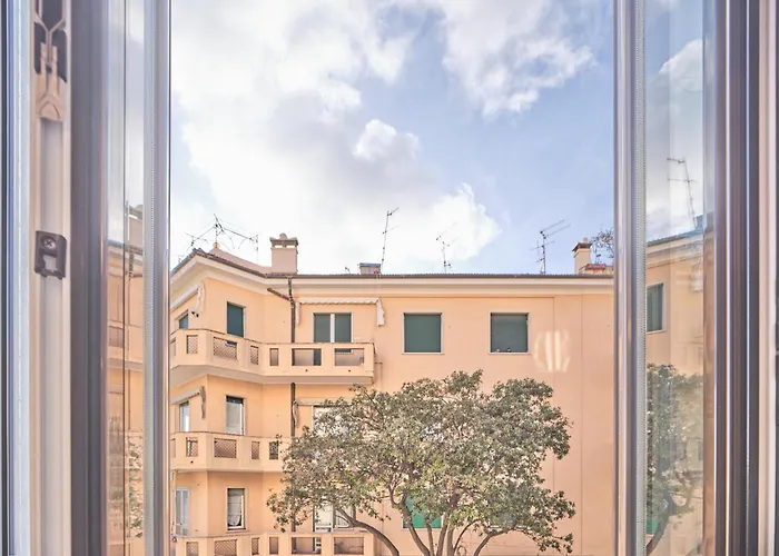 Medusa - Affresco Finale Ligure