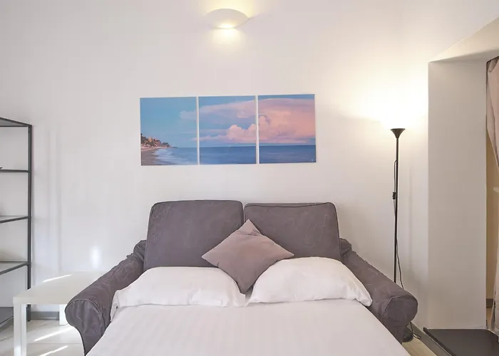 Medusa - Affresco Finale Ligure